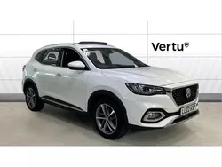 White Used 2022 MG HS Exclusive SUV | £16,412 (Fair price)