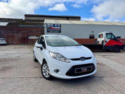 White Used 2011 Ford Fiesta Zetec Hatchback | £3,000 (Fair price)