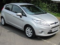 Silver Used 2010 Ford Fiesta Zetec Hatchback | £1,995 (Fair price)