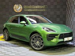 Green Used 2021 Porsche Macan SUV | £41,995 (A bit pricey)