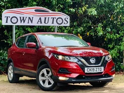 Red Used 2019 Nissan Qashqai Acenta Premium SUV | £8,690 (Super price)
