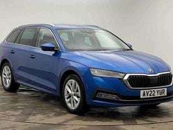 Race blue metallic Used 2022 Skoda Octavia SE L Estate | £17,093 (Fair price)