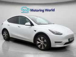 White Used 2022 Tesla Model Y Long Range AWD SUV | £21,700 (Fair price)