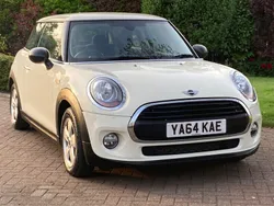 White Used 2015 Mini ONE Hatch Hatchback | £6,795 (Good price)