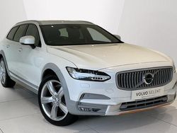 White Used 2018 Volvo V90 CC Ocean Race Estate | £23,990 (Fair price)
