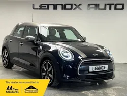 Blue/black Used 2022 Mini Cooper Exclusive Hatchback | £18,990 (Fair price)