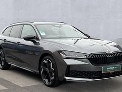 Graphite grey metallic New 2025 Skoda Superb SportLine Estate | £42,290