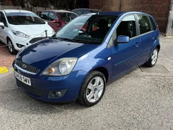 Blue Used 2009 Ford Fiesta Zetec Hatchback | £1,995 (Good price)