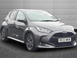 Decuma grey Used 2023 Toyota Yaris Hybrid Design Hatchback | £16,501 (Fair price)