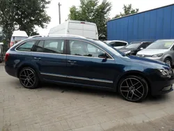 Blue Used 2014 Skoda Superb Elegance Estate | £6,500 (Super price)