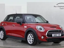 Red Used 2019 Mini Cooper Classic Hatchback | £15,000 (Good price)