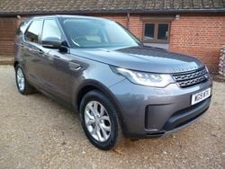 Grey Used 2019 Land Rover Discovery 5 SE SUV | £22,495 (Super price)