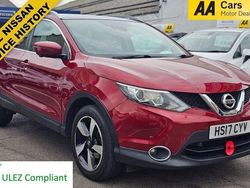 Silver Used 2016 Nissan Qashqai N-Connecta SUV | £6,995 (Fair price)