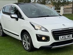 White Used 2015 Peugeot 3008 Allure Hatchback | £2,495 (Fair price)
