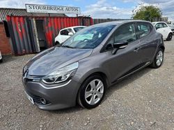 Grey Used 2016 Renault Clio IV Dynamique Hatchback | £4,495 (Fair price)