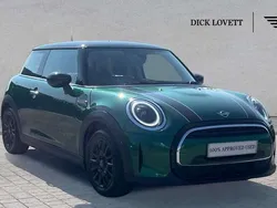 Green Used 2022 Mini Cooper Classic Hatchback | £19,250 (Fair price)