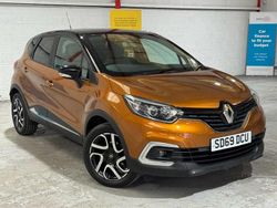 Orange/black Used 2019 Renault Captur Iconic SUV | £7,695 (Fair price)