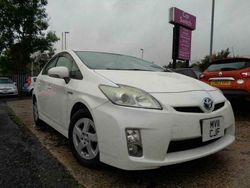 White Used 2010 Toyota Prius T4 Hatchback | £8,490