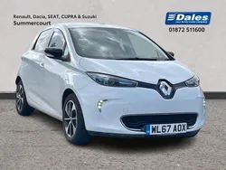 Glacier white Used 2017 Renault Zoe Dynamique Hatchback | £5,500 (Expensive)