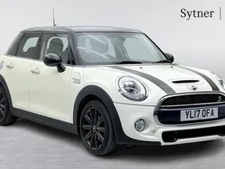 White Used 2017 Mini Cooper S Hatch Hatchback | £13,500 (Fair price)
