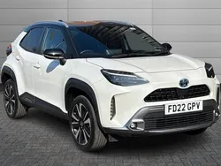 White Used 2022 Toyota Yaris Cross Edition SUV | £25,571 (Expensive)