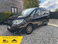 Blue Used 2016 Nissan Serena MPV | £8,995 (Good price)