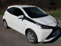 White Used 2014 Toyota Aygo x-press Hatchback | £4,995 (Fair price)