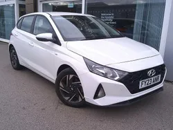 White Used 2023 Hyundai i20 SE Hatchback | £14,160 (Fair price)