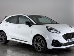 White Used 2023 Ford Puma ST Hatchback | £19,450 (Good price)