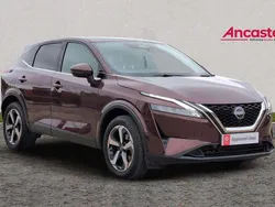 Red Used 2022 Nissan Qashqai N-Connecta SUV | £20,995 (Fair price)