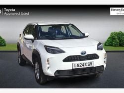 Used 2025 Toyota Yaris Hybrid Estate | £20,909 (Good price)