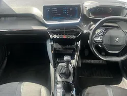 White Used 2020 Peugeot 208 Allure Premium Hatchback | £9,602 (Fair price)