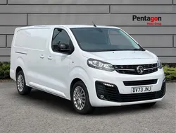 White Used 2023 Vauxhall Vivaro S Van | £15,495 (Fair price)