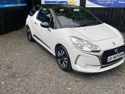 White Used 2017 DS Automobiles DS3 Chic Hatchback | £5,495 (Fair price)