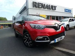 Red Used 2016 Renault Captur Signature SUV | £9,995 (Fair price)