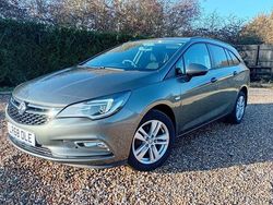 Used 2024 Vauxhall Astra Design Edition Estate | £8,495