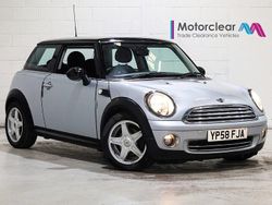 Pure silver Used 2008 Mini Cooper Hatch Hatchback | £995