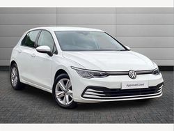 Pure white Used 2021 VW Golf VIII Life Hatchback | £16,995 (Fair price)