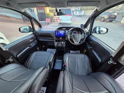 Black Used 2014 Toyota Voxy MPV | £13,995 (Good price)
