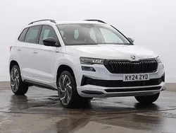 Moon white metallic Used 2024 Skoda Karoq SportLine SUV | £28,990 (Fair price)