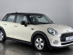 White Used 2020 Mini Cooper Classic Hatchback | £13,050 (Fair price)