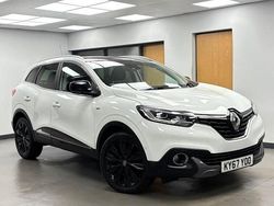 White Used 2017 Renault Kadjar Signature S SUV | £9,979 (A bit pricey)