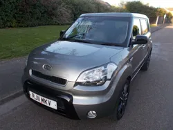 Silver Used 2011 Kia Soul 2 SUV | £2,190 (Fair price)
