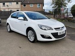 White Used 2016 Vauxhall Astra Excite Hatchback | £4,950 (Good price)