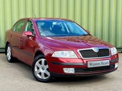 Red Used 2008 Skoda Octavia Elegance Hatchback | £2,990