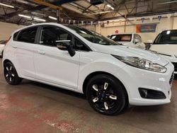 White Used 2016 Ford Fiesta Zetec Hatchback | £6,700 (Fair price)