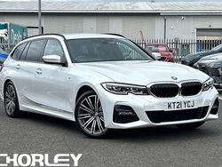 Used 2022 BMW 320 M Sport Estate | £25,271 (Fair price)