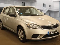 Silver Used 2009 Kia Ceed 4 Hatchback | £3,990 (Fair price)