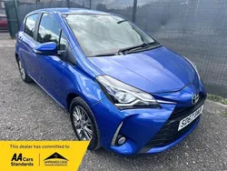Blue Used 2017 Toyota Yaris Hatchback | £7,595 (Fair price)