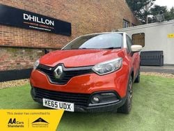 Orange/cream Used 2016 Renault Captur Dynamique SUV | £4,995 (Fair price)